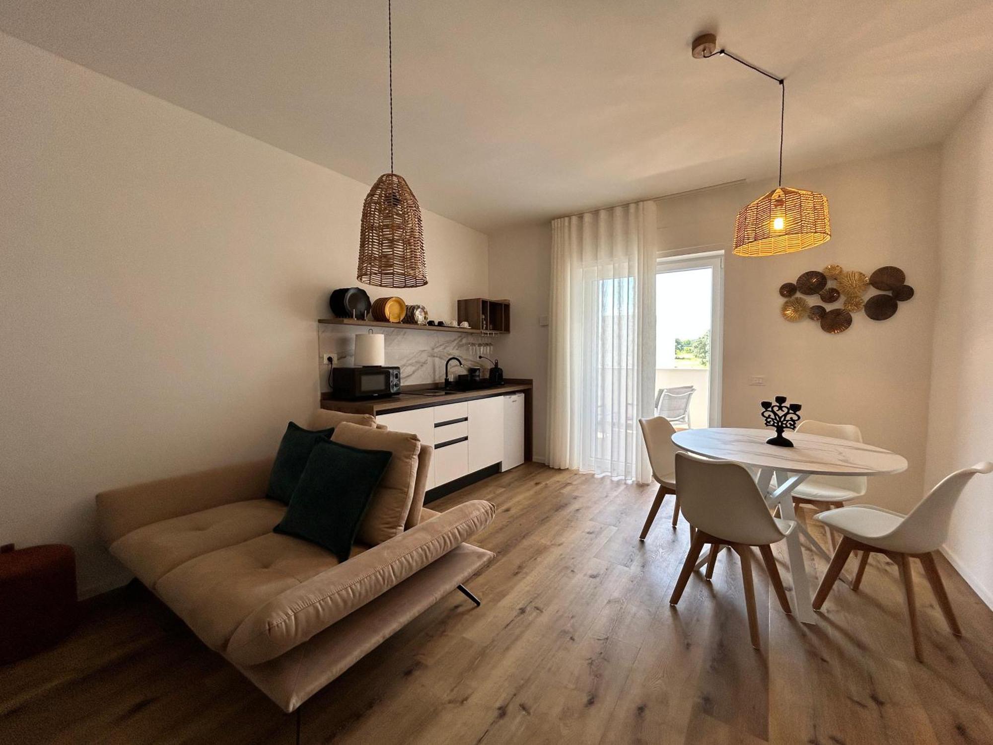 Calire By Monholiday Apartment